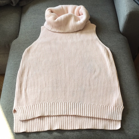 Michael kors large knit sleeveless sweater